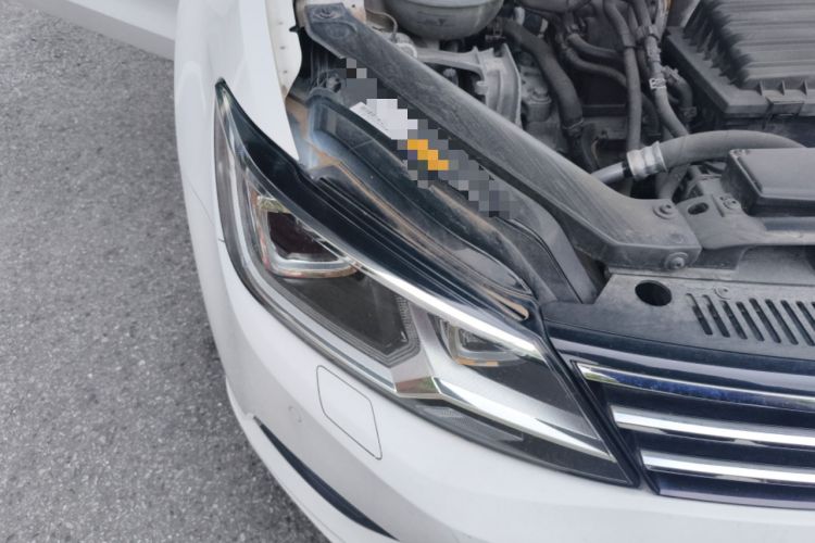 Used Volkswagen Lamando 2017 280TSI DSG Luxury Edition Right Front Headlight