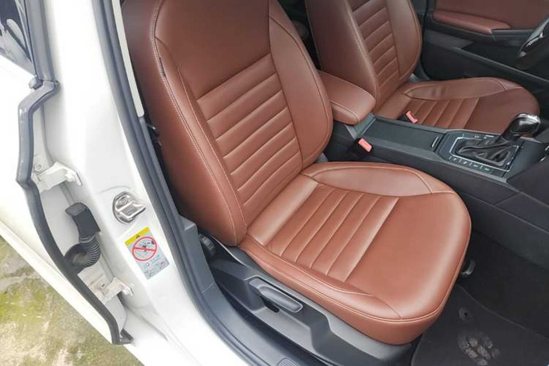 Used Volkswagen Lamando 2017 230TSI DSG Fashion Edition Right Front Seat