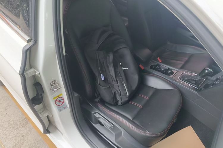 Used Volkswagen Lamando 2017 230TSI DSG Fashion Edition Right Front Seat