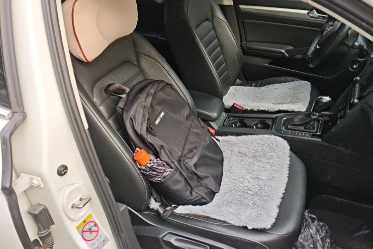 Used Volkswagen Lamando 2017 280TSI DSG Comfort Edition Right Front Seat