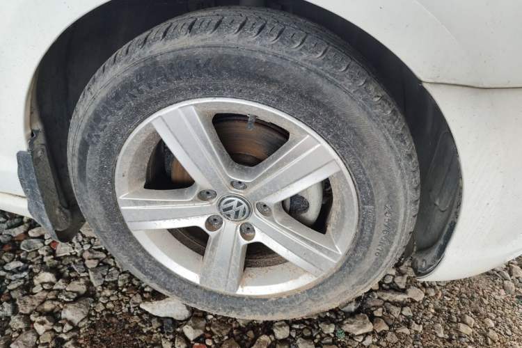 Used Volkswagen Lamando 2017 230TSI DSG Fashion Edition Right Front Wheel Hub