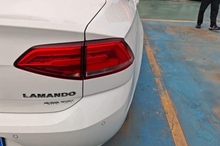 Used Volkswagen Lamando 2017 230TSI DSG Fashion Edition Right Rear Taillight