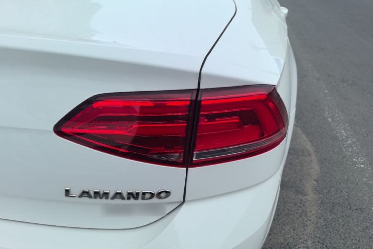 Used Volkswagen Lamando 2017 280TSI DSG Luxury Edition Right Rear Taillight