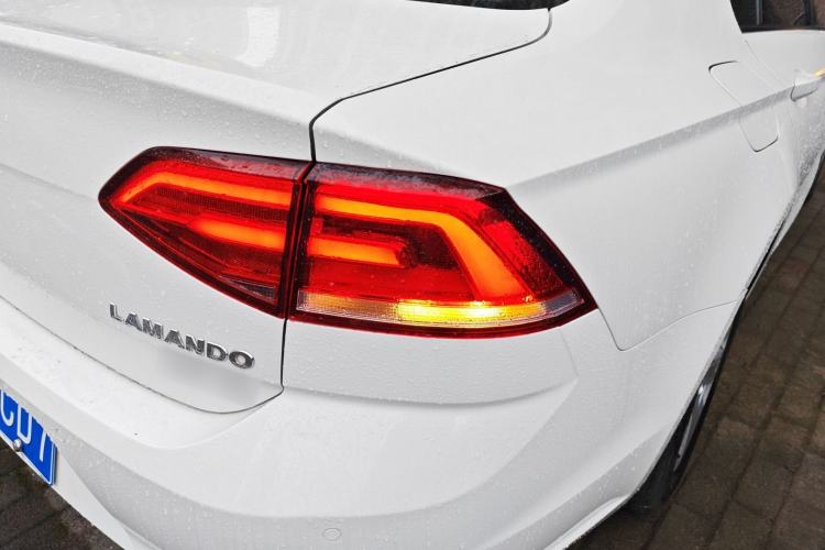 Used Volkswagen Lamando 2017 230TSI DSG Fashion Edition Right Rear Taillight