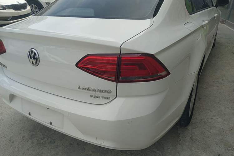 Used Volkswagen Lamando 2017 230TSI DSG Fashion Edition Right Rear Taillight