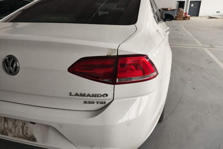 Used Volkswagen Lamando 2017 230TSI DSG Fashion Edition Right Rear Taillight