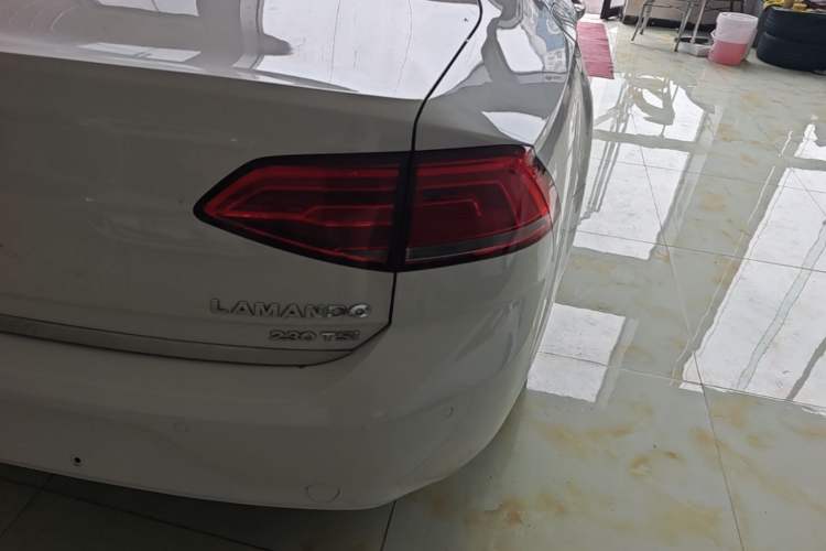Used Volkswagen Lamando 2017 230TSI DSG Fashion Edition Right Rear Taillight