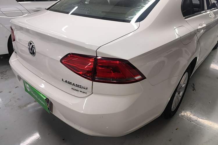 Used Volkswagen Lamando 2017 230TSI DSG Fashion Edition Right Rear Taillight