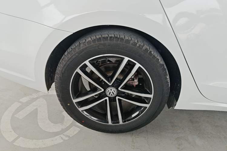 Used Volkswagen Lamando 2017 230TSI DSG Fashion Edition Right Rear Wheel Hub