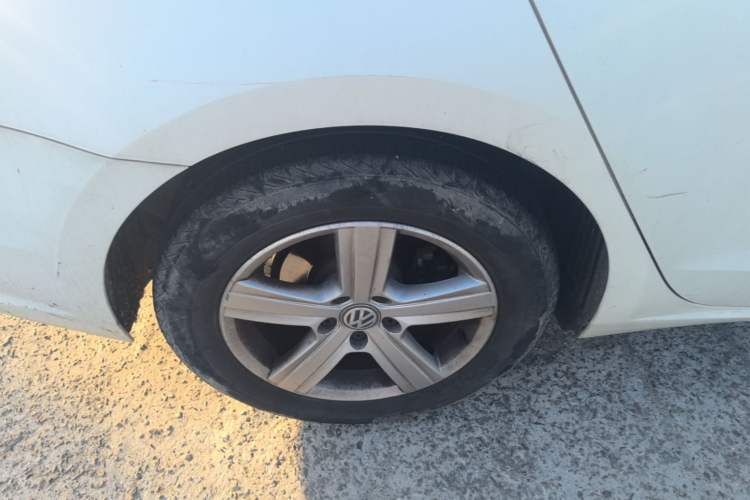 Used Volkswagen Lamando 2017 230TSI DSG Fashion Edition Right Rear Wheel Hub