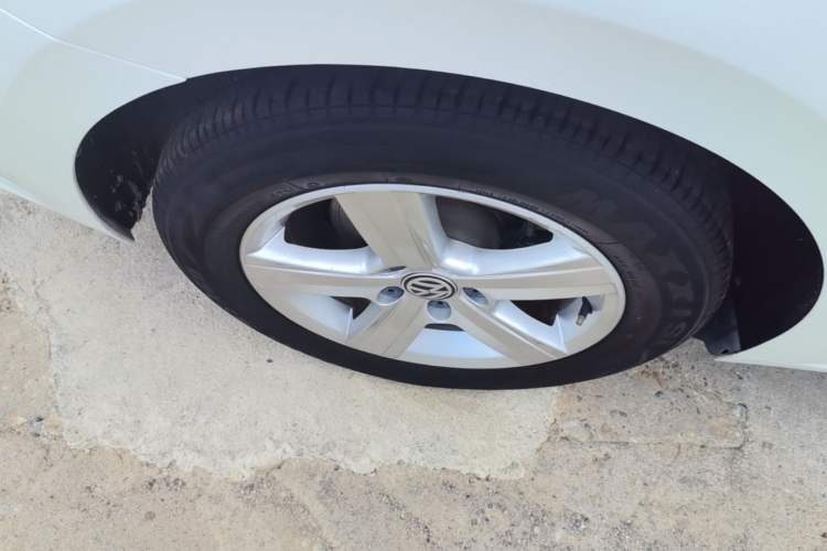 Used Volkswagen Lamando 2017 230TSI DSG Fashion Edition Right Rear Wheel Hub