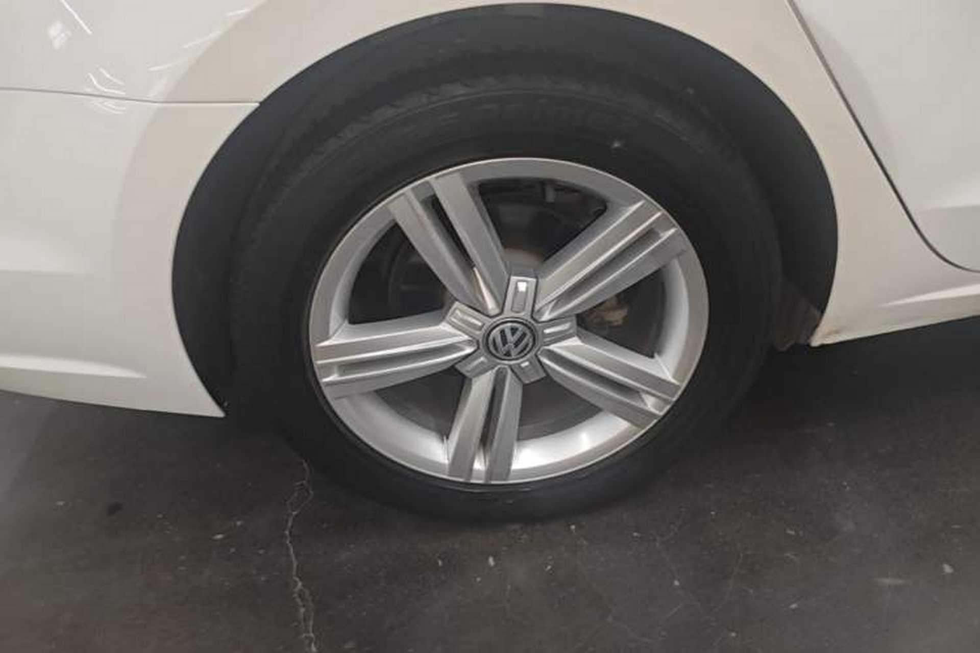 Used Volkswagen Lamando 2017 280TSI DSG Comfort Edition Right Rear Wheel Hub