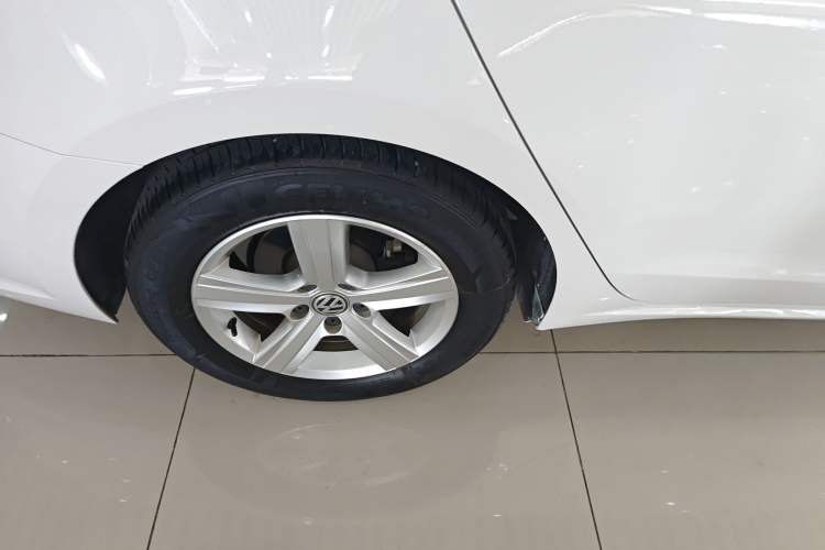 Used Volkswagen Lamando 2017 230TSI DSG Fashion Edition Right Rear Wheel Hub
