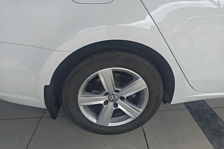 Used Volkswagen Lamando 2017 230TSI DSG Fashion Edition Right Rear Wheel Hub