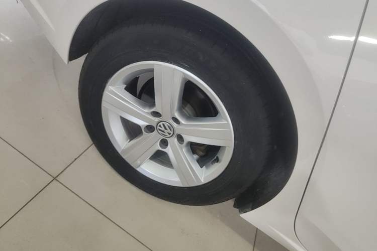 Used Volkswagen Lamando 2017 230TSI DSG Fashion Edition Right Rear Wheel Hub