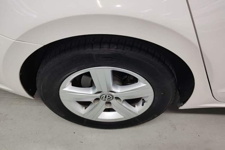 Used Volkswagen Lamando 2017 230TSI DSG Fashion Edition Right Rear Wheel Hub