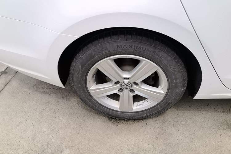 Used Volkswagen Lamando 2017 230TSI DSG Fashion Edition Right Rear Wheel Hub
