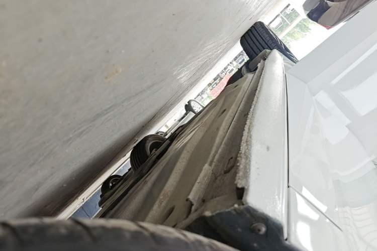 Used Volkswagen Lamando 2017 230TSI DSG Fashion Edition Right Side Sill