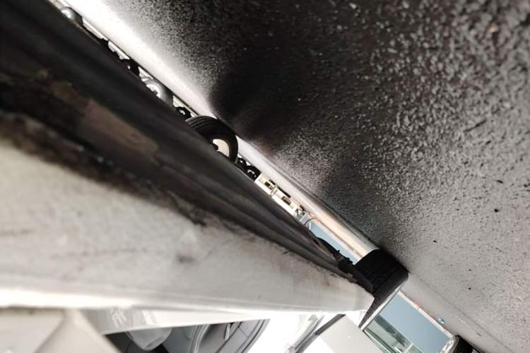 Used Volkswagen Lamando 2017 280TSI DSG Comfort Edition Right Side Sill