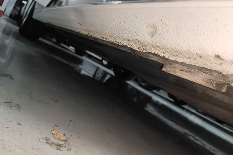 Used Volkswagen Lamando 2017 230TSI DSG Fashion Edition Right Side Sill
