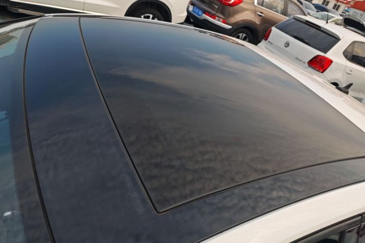 Used Volkswagen Lamando 2017 230TSI DSG Fashion Edition Roof