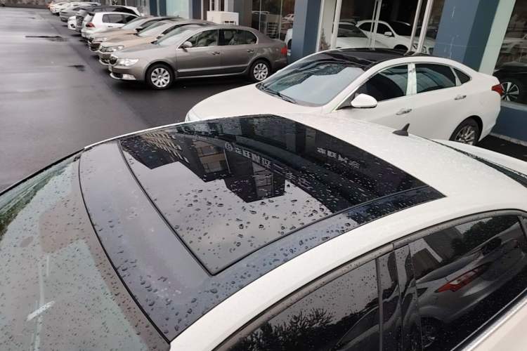 Used Volkswagen Lamando 2017 280TSI DSG Comfort Edition Roof