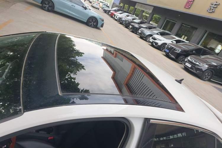 Used Volkswagen Lamando 2017 230TSI DSG Fashion Edition Roof
