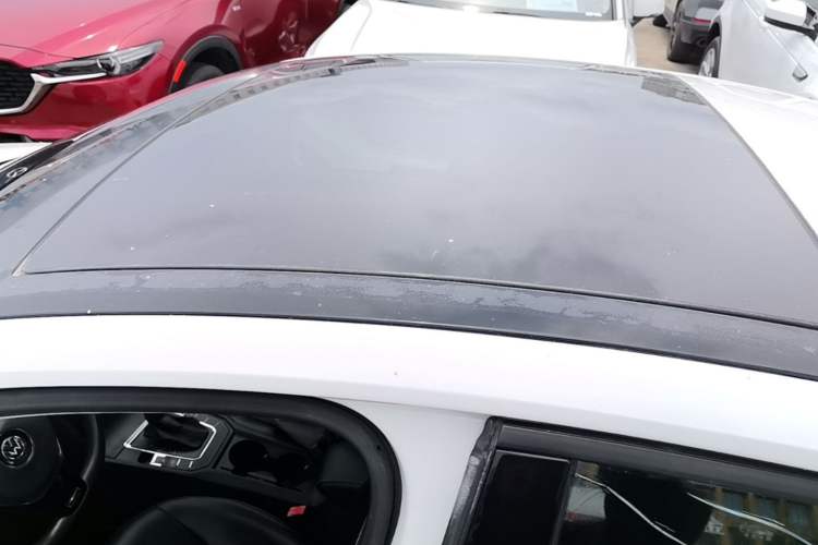 Used Volkswagen Lamando 2017 230TSI DSG Fashion Edition Roof