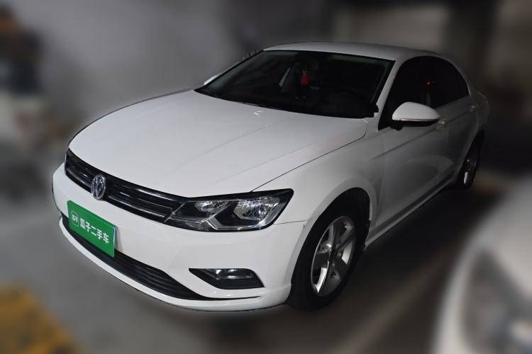 Volkswagen Lamando 2017 230TSI DSG Fashion Edition с пробегом Guazi used car, China used car export, Used car for sale, Used  cars, Cheapest cars for sale