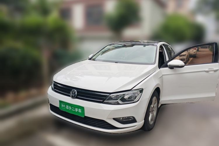 Used Volkswagen Lamando 2017 230TSI DSG Fashion Edition Guazi used car, China used car export, Used car for sale, Used  cars, Cheapest cars for sale