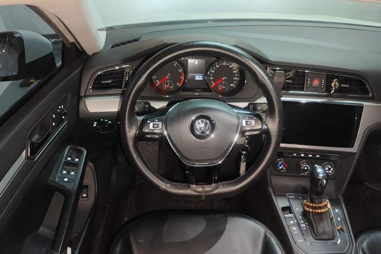 Used Volkswagen Lamando 2017 230TSI DSG Fashion Edition Steering Wheel