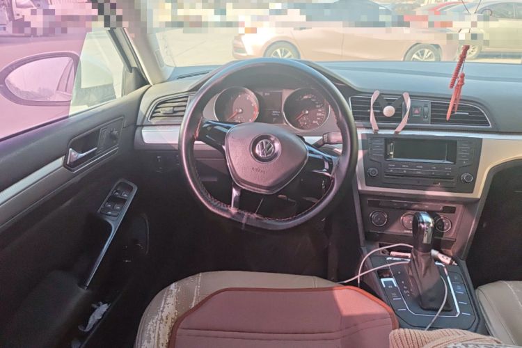 Used Volkswagen Lamando 2017 230TSI DSG Fashion Edition Steering Wheel
