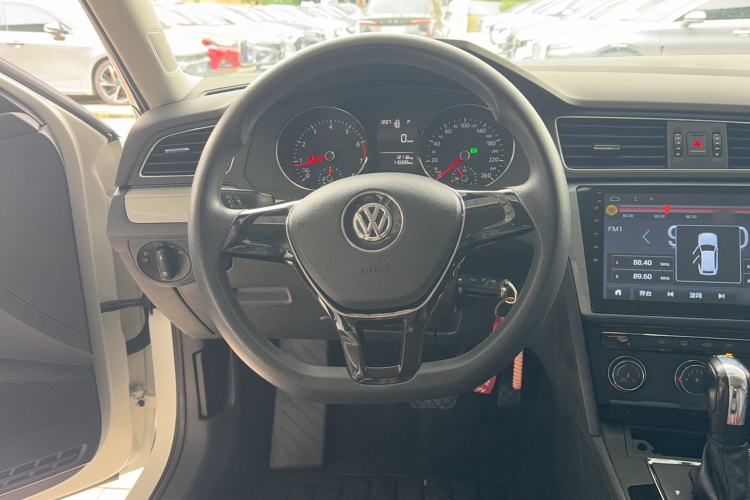 Used Volkswagen Lamando 2017 230TSI DSG Fashion Edition Steering Wheel