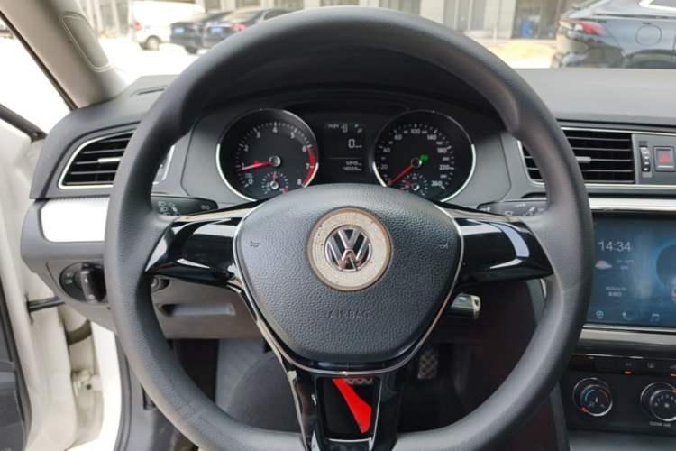 Used Volkswagen Lamando 2017 230TSI DSG Fashion Edition Steering Wheel