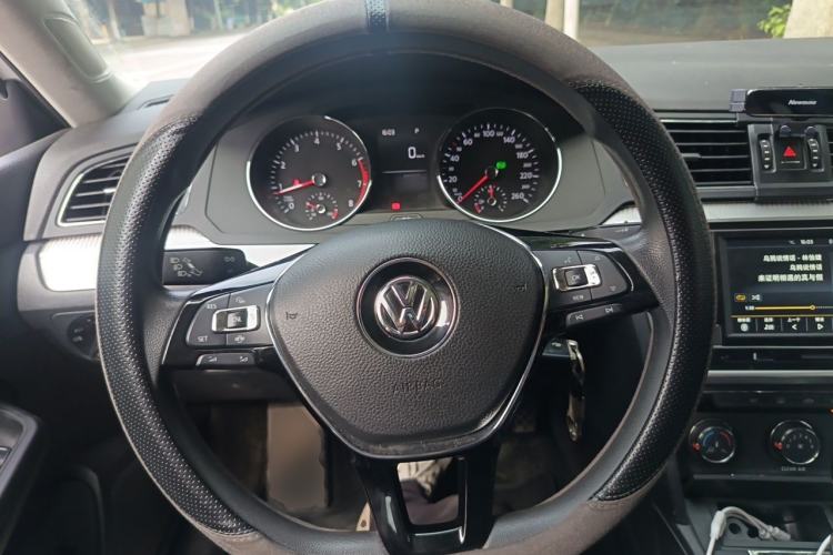 Used Volkswagen Lamando 2017 230TSI DSG Fashion Edition Steering Wheel