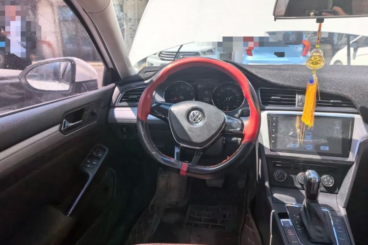 Used Volkswagen Lamando 2017 230TSI DSG Fashion Edition Steering Wheel