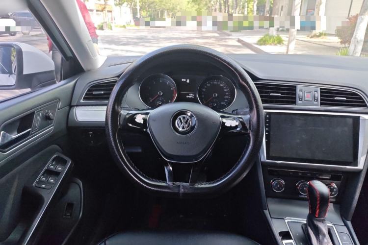 Used Volkswagen Lamando 2017 230TSI DSG Fashion Edition Steering Wheel