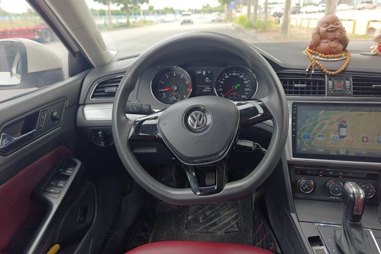Used Volkswagen Lamando 2017 230TSI DSG Fashion Edition Steering Wheel