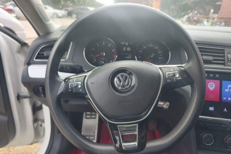 Used Volkswagen Lamando 2017 230TSI DSG Fashion Edition Steering Wheel