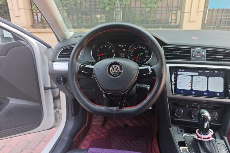 Used Volkswagen Lamando 2017 230TSI DSG Fashion Edition Steering Wheel