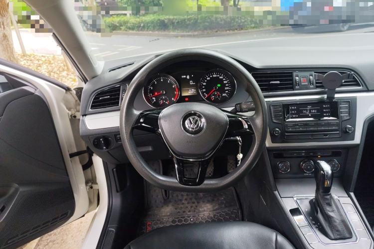 Used Volkswagen Lamando 2017 230TSI DSG Fashion Edition Steering Wheel
