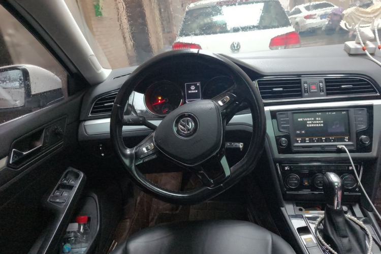 Used Volkswagen Lamando 2017 280TSI DSG Comfort Edition Steering Wheel