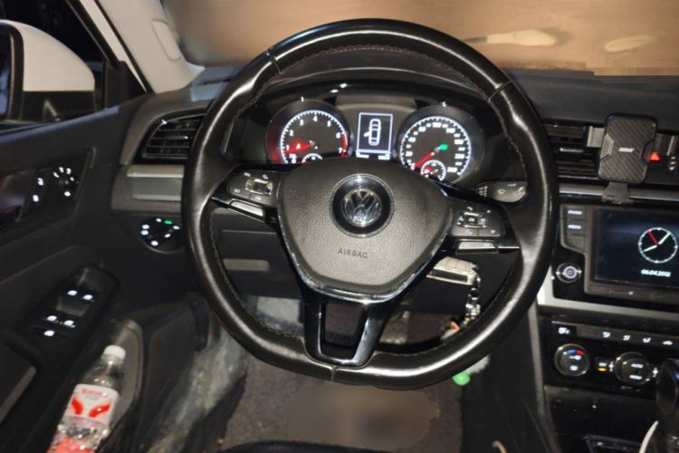 Used Volkswagen Lamando 2017 280TSI DSG Comfort Edition Steering Wheel