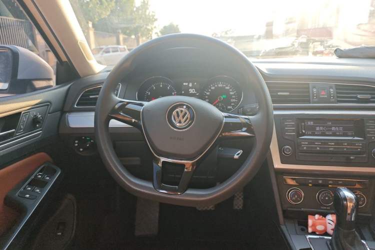 Used Volkswagen Lamando 2017 230TSI DSG Fashion Edition Steering Wheel