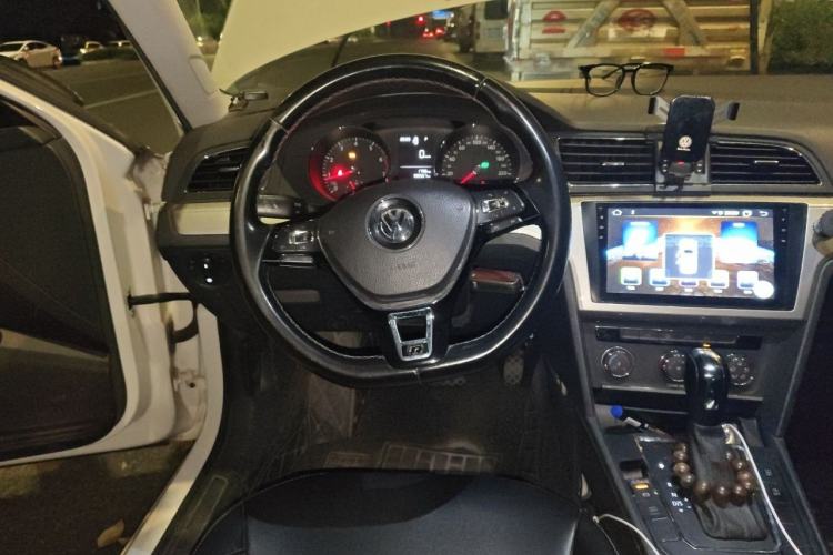 Used Volkswagen Lamando 2017 230TSI DSG Fashion Edition Steering Wheel
