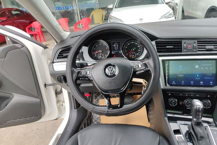 Used Volkswagen Lamando 2017 280TSI DSG Comfort Edition Steering Wheel