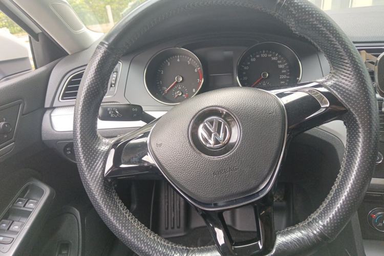 Used Volkswagen Lamando 2017 230TSI DSG Fashion Edition Steering Wheel