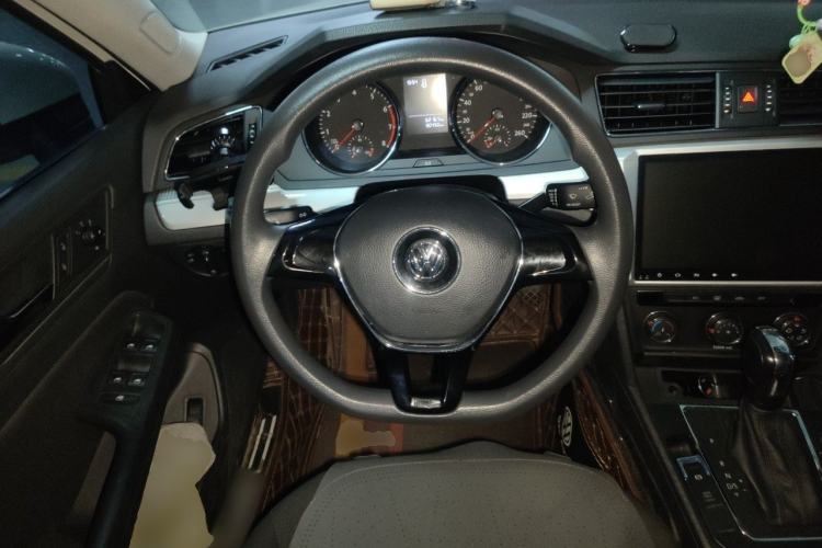 Used Volkswagen Lamando 2017 230TSI DSG Fashion Edition Steering Wheel