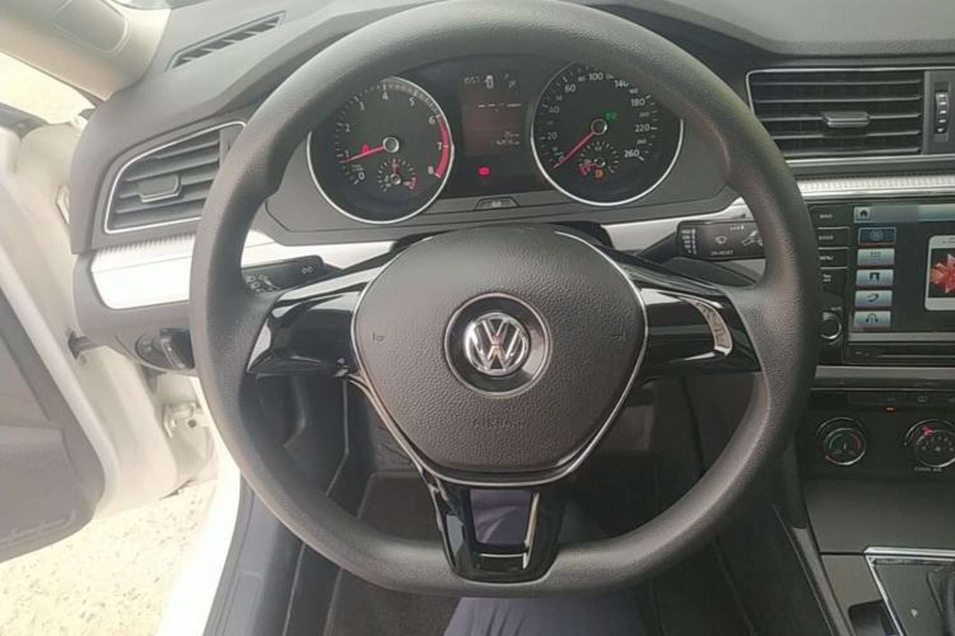 Used Volkswagen Lamando 2017 230TSI DSG Fashion Edition Steering Wheel