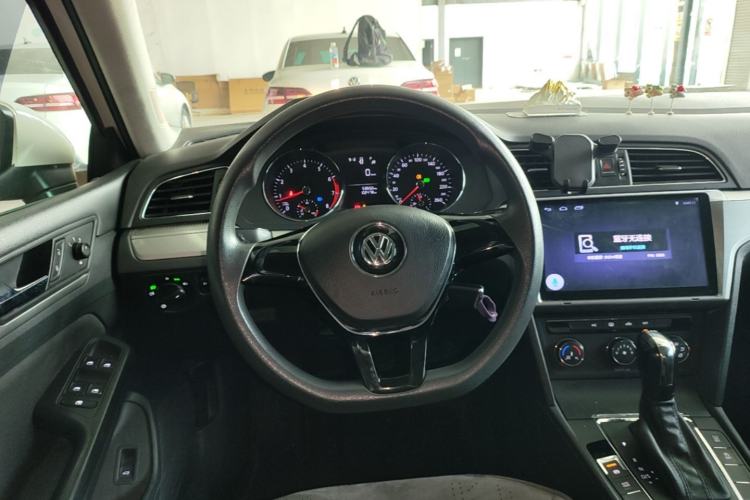 Used Volkswagen Lamando 2017 230TSI DSG Fashion Edition Steering Wheel